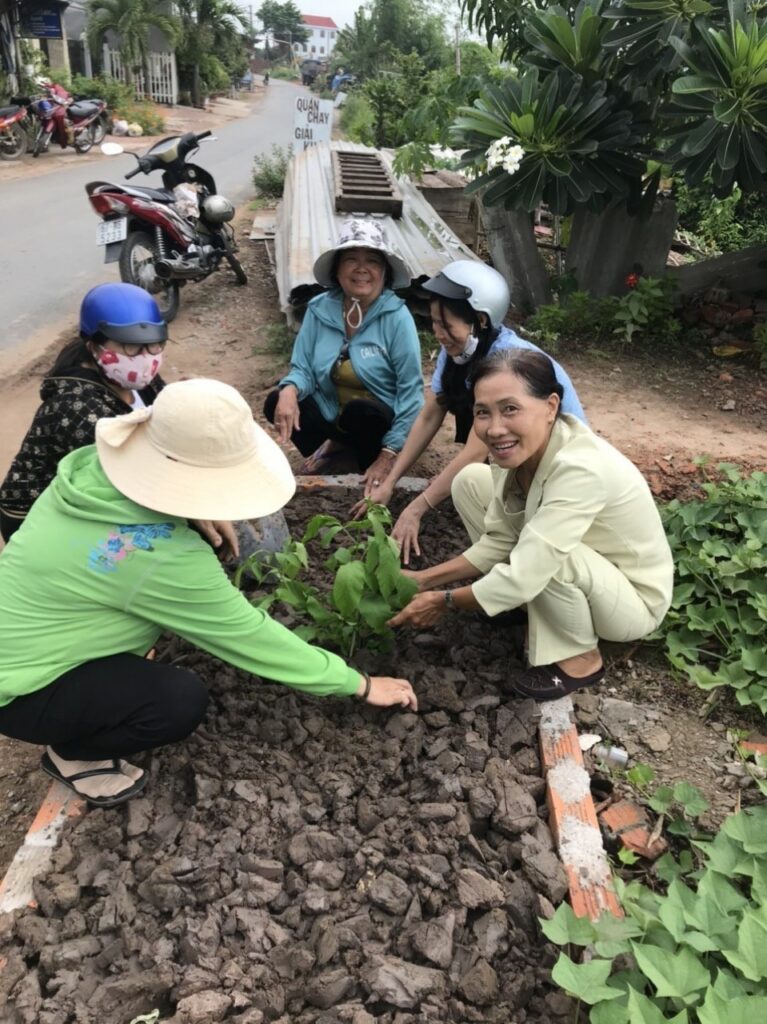 Gương Chi hội phó phụ nữ điển hình trong công tác Hội và phong trào Phụ nữ trên địa bàn thị trấn An Châu, huyện Châu Thành