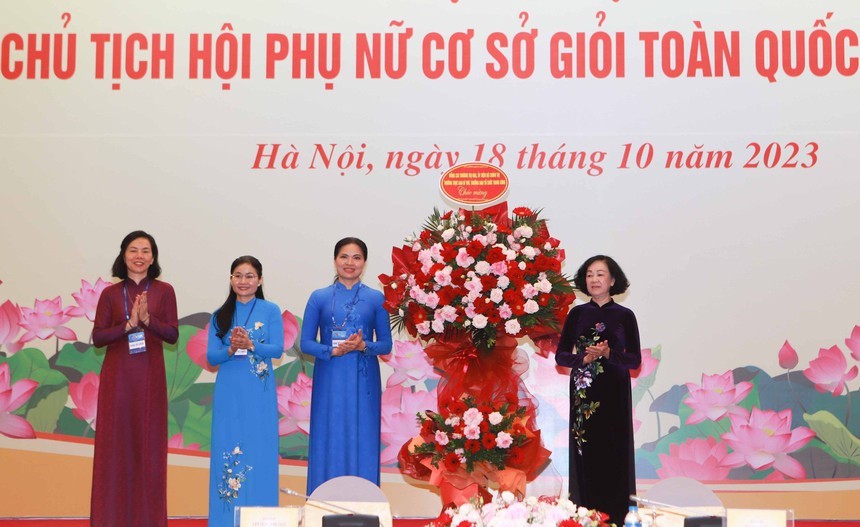 Xây dựng hình ảnh người phụ nữ thời đại mới, góp phần xứng đáng cho các mục tiêu phát triển đất nước