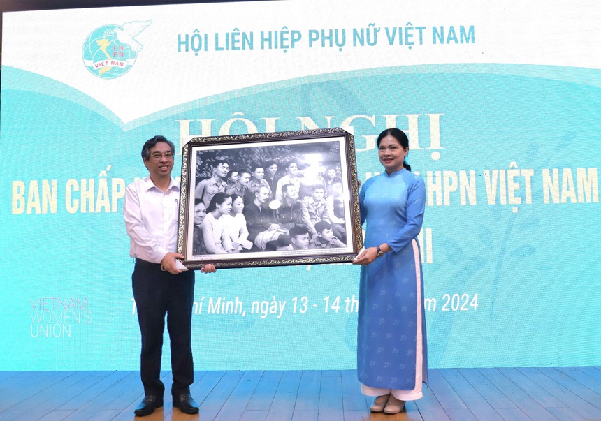 Khai mạc Hội nghị lần thứ 10 Ban Chấp hành Trung ương Hội LHPN Việt Nam khóa XIII- Ảnh 3.