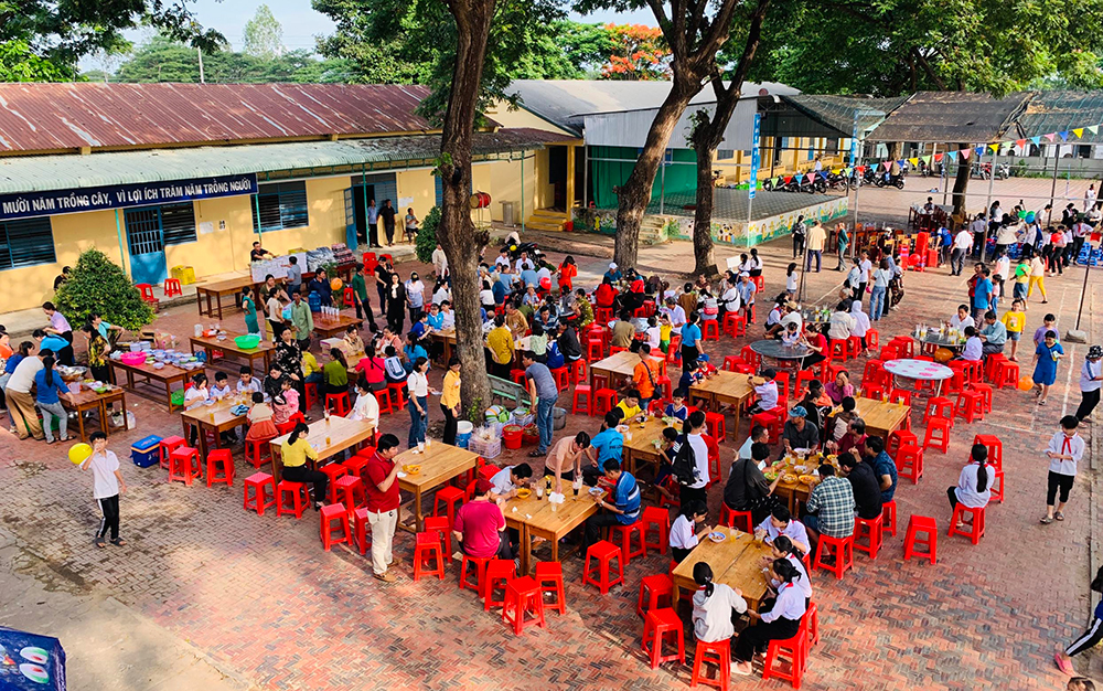 Hội Phụ nữ huyện Phú Tân tổ chức Chương trình “Bữa sáng yêu thương – Món quà ý nghĩa” năm 2024