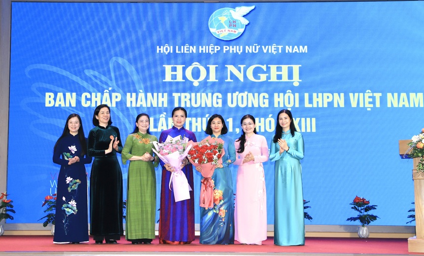 Bà Nguyễn Thị Tuyến được bầu làm Chủ tịch Hội Liên hiệp Phụ nữ Việt Nam - Ảnh 2.