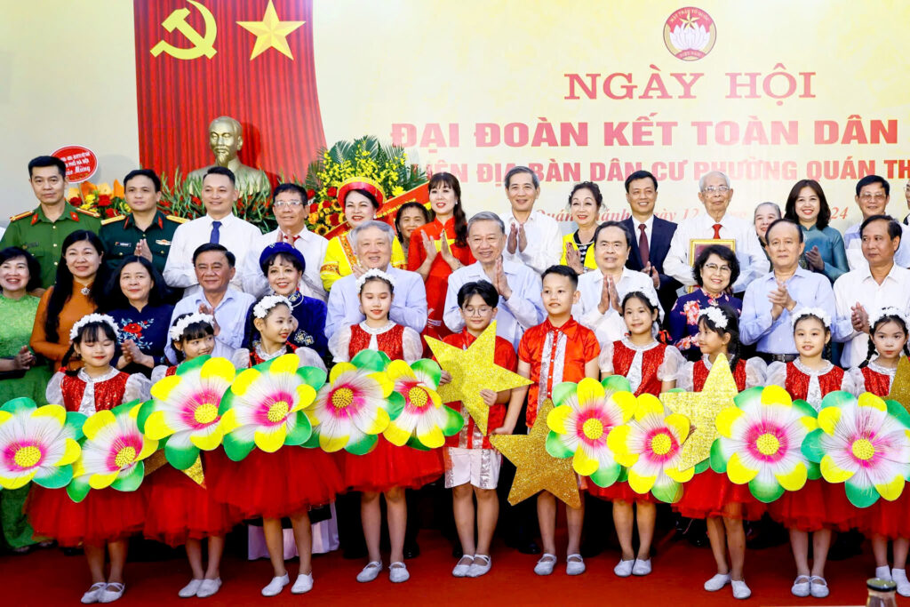 Sắp xếp lại các tổ chức chính trị-xã hội, các hội quần chúng do Đảng và Nhà nước giao nhiệm vụ về trực thuộc Ủy ban Trung ương MTTQ Việt Nam: Rõ cơ sở tiến hành, nhiều căn cứ thực hiện-Bài 1: Cơ sở khoa học và những căn cứ quan trọng