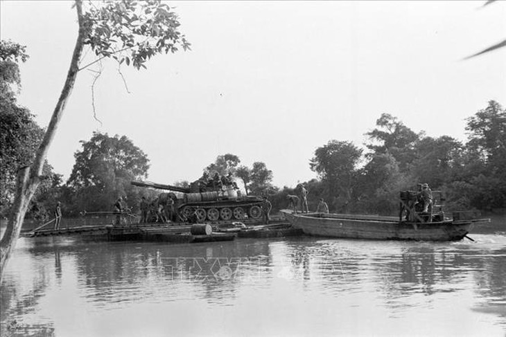 Cùng xem lại hình ảnh lịch sử của cuộc Tổng tiến công và nổi dậy mùa xuân 1975 - Ảnh 14.
