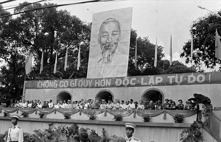 Cùng xem lại hình ảnh lịch sử của cuộc Tổng tiến công và nổi dậy mùa xuân 1975 - Ảnh 1.