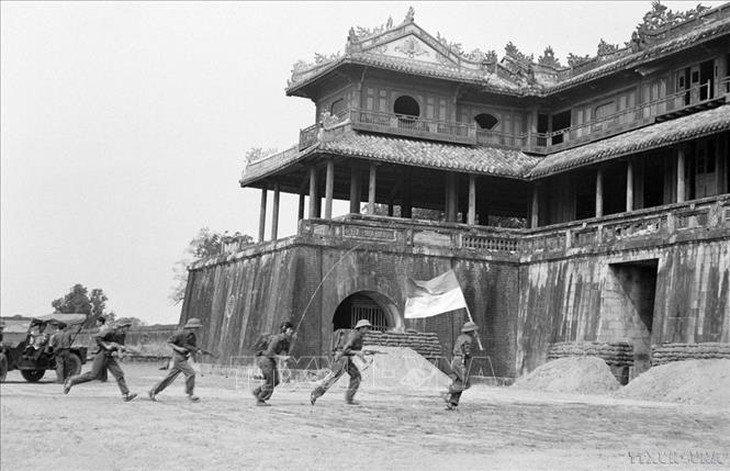ổng tiến công và nổi dậy mùa Xuân 1975 - Ảnh 25.