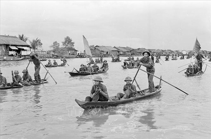 ổng tiến công và nổi dậy mùa Xuân 1975 - Ảnh 9.