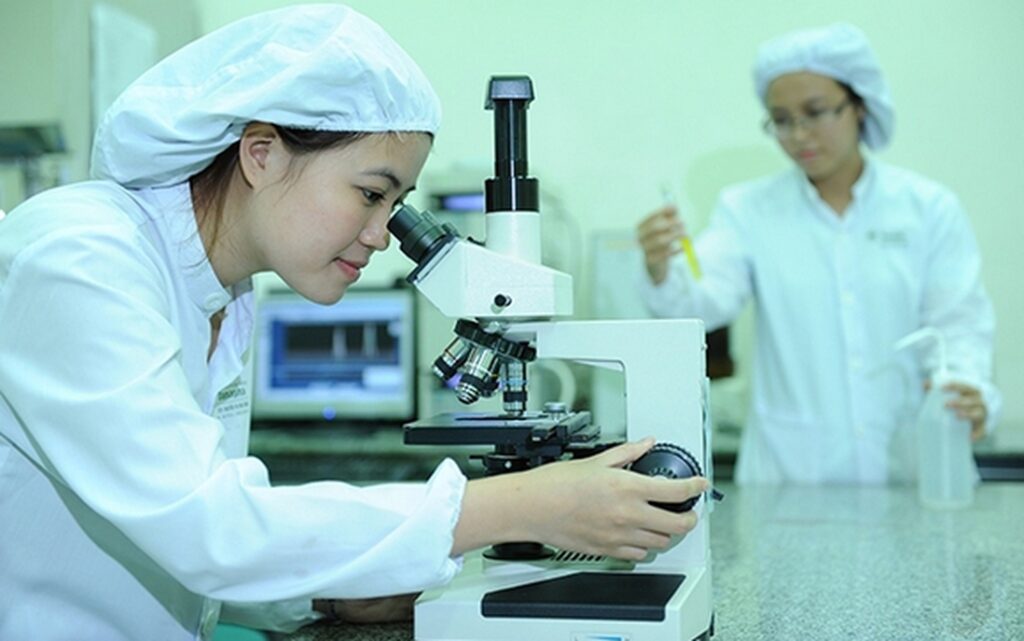 Tạo điều kiện để nữ trí thức tham gia nghiên cứu, phát triển khoa học công nghệ