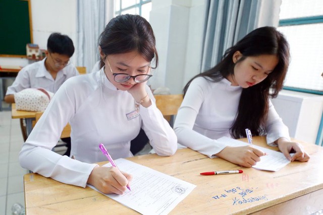 PHƯƠNG ÁN TỔ CHỨC THI, XÉT CÔNG NHẬN TỐT NGHIỆP THPT từ năm 2025- Ảnh 7.