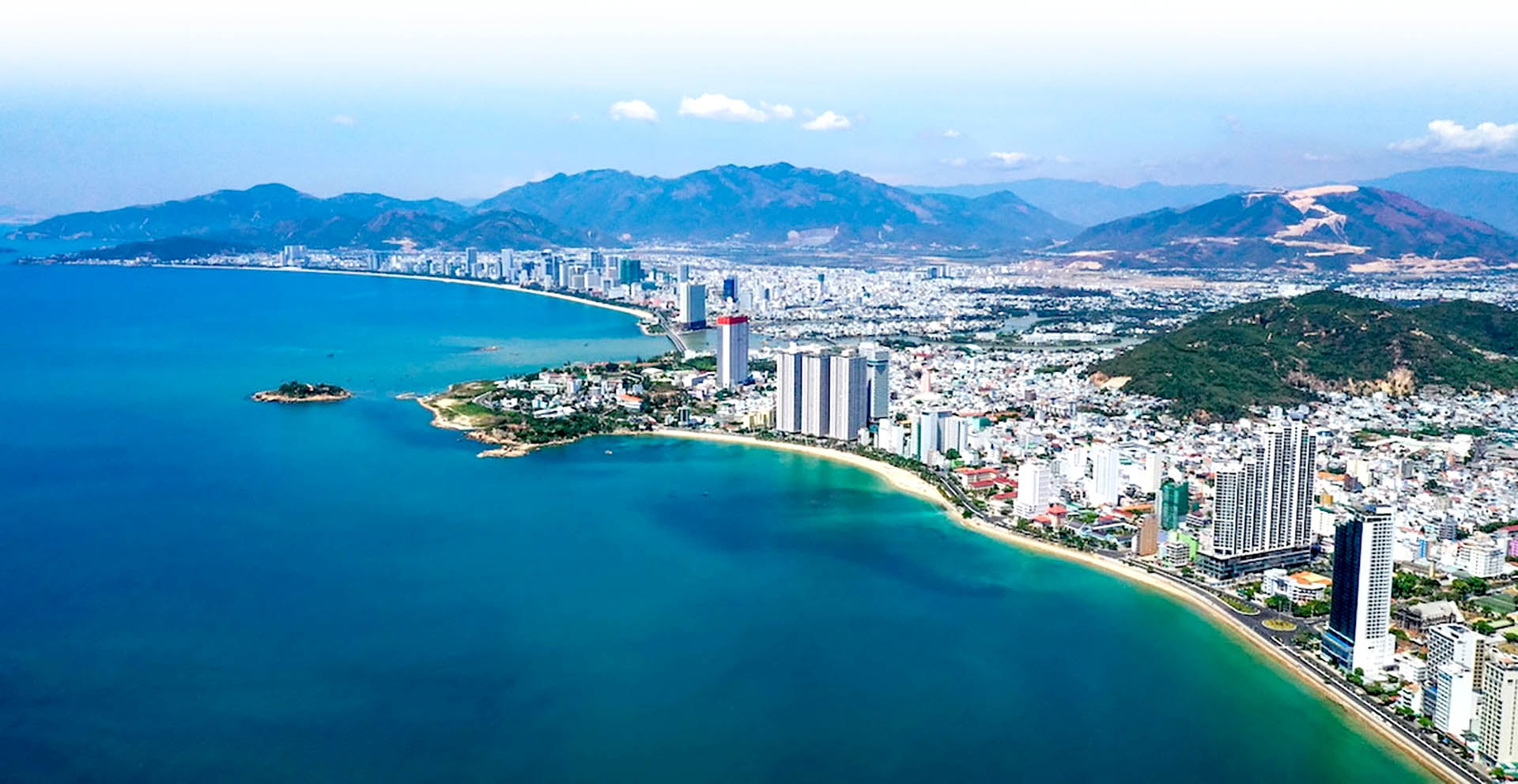 Sáp nhập các đơn vị hành chính: Không phải phép cộng cơ học