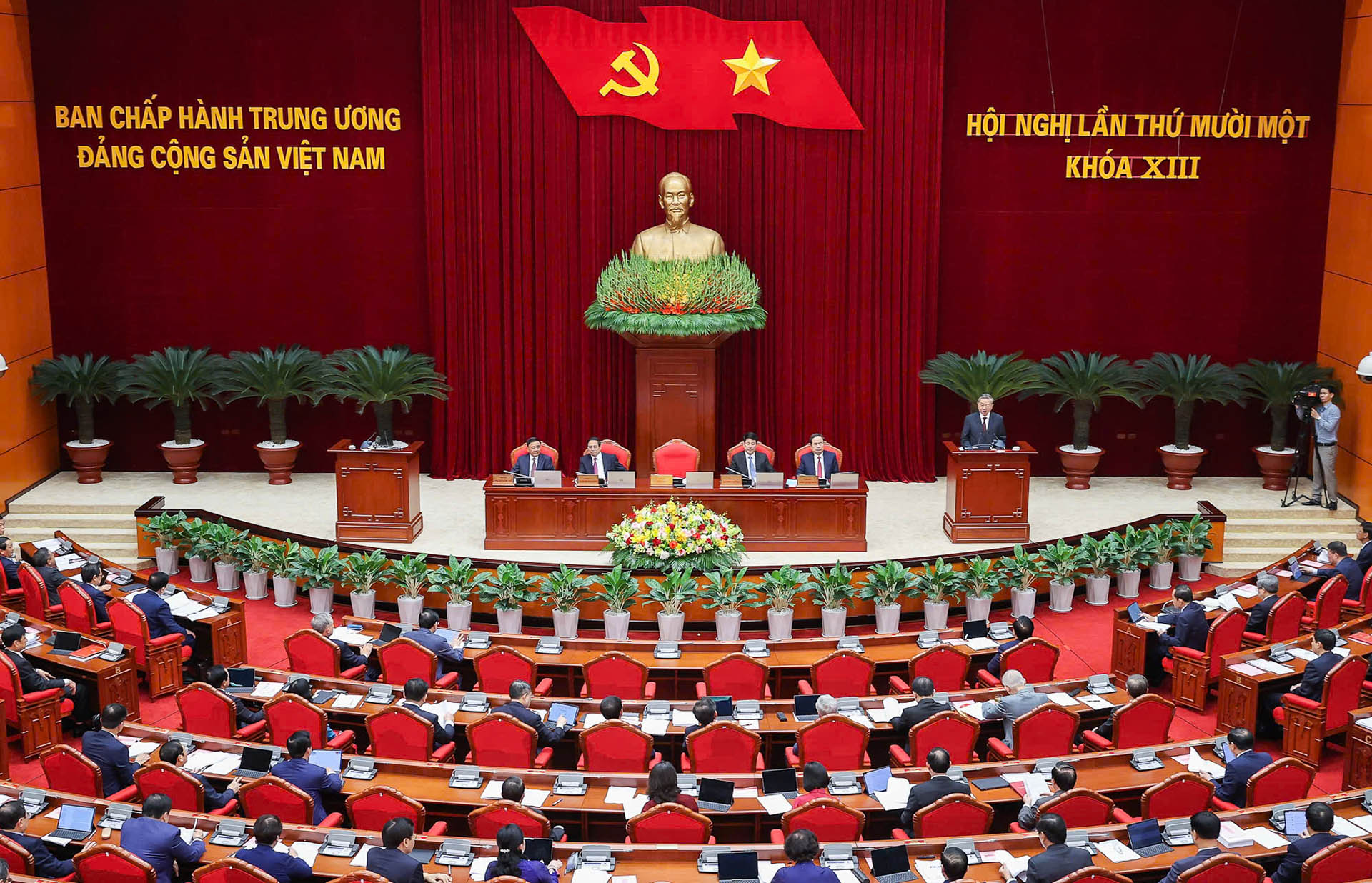 Sáp nhập các đơn vị hành chính: Không phải phép cộng cơ học