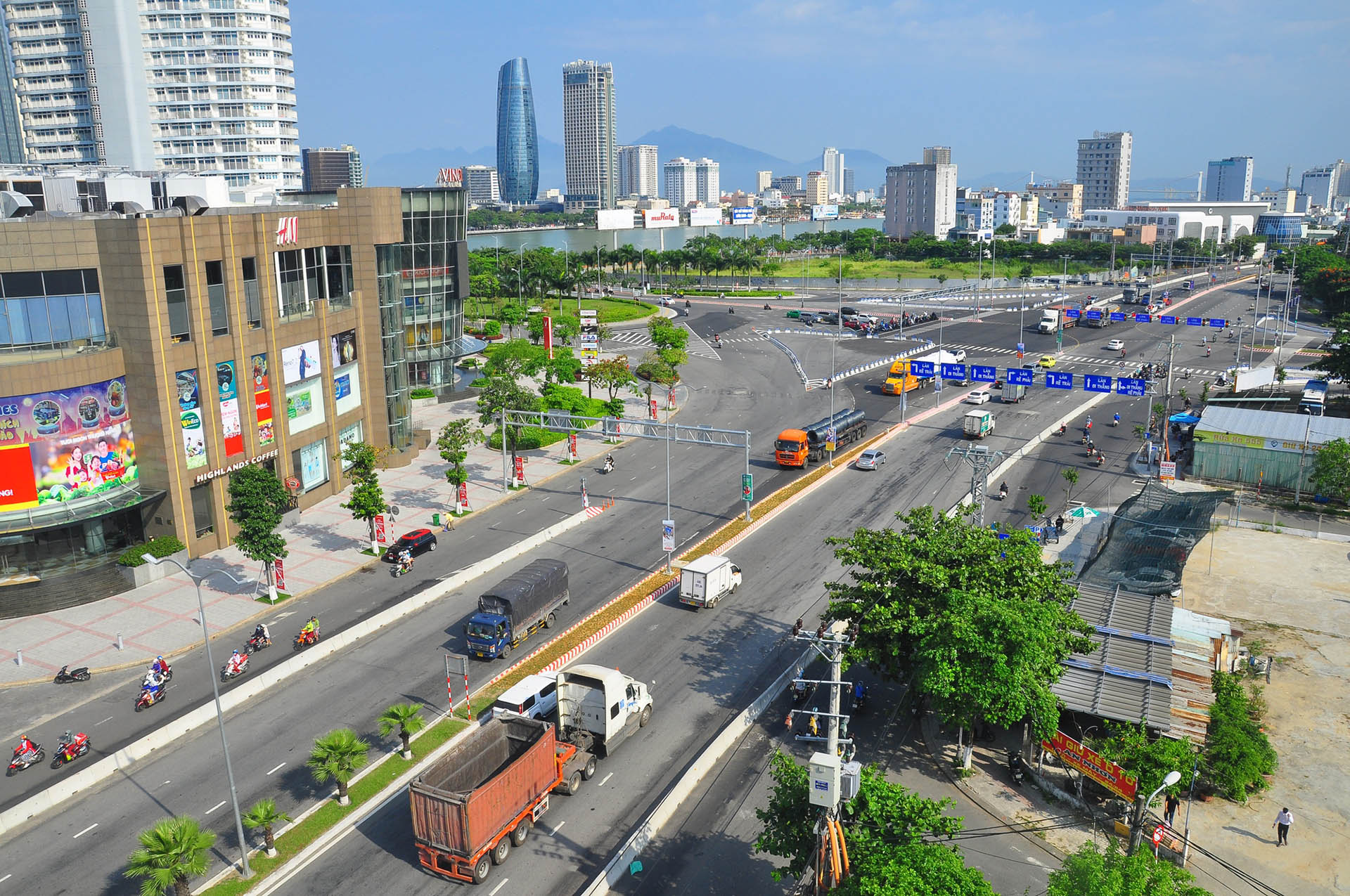 Sáp nhập các đơn vị hành chính: Không phải phép cộng cơ học