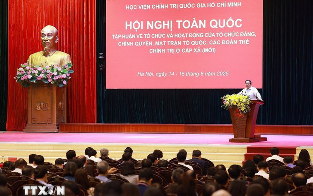 Thủ tướng: Đến ngày 30/6, hệ thống chính trị cấp xã đi vào hoạt động đồng bộ